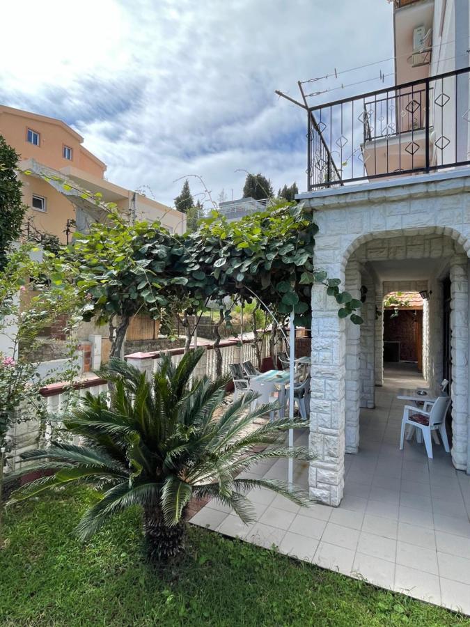 Guest House Aldin Ulcinj Extérieur photo