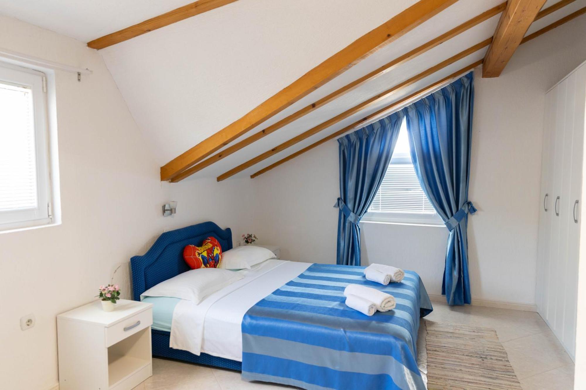 Guest House Aldin Ulcinj Extérieur photo