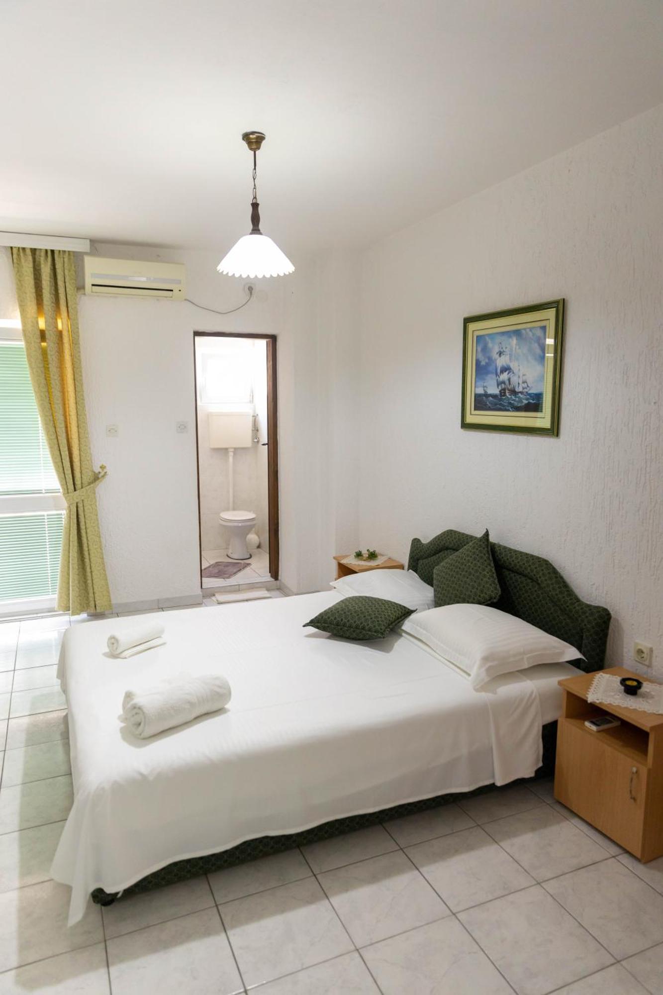 Guest House Aldin Ulcinj Extérieur photo