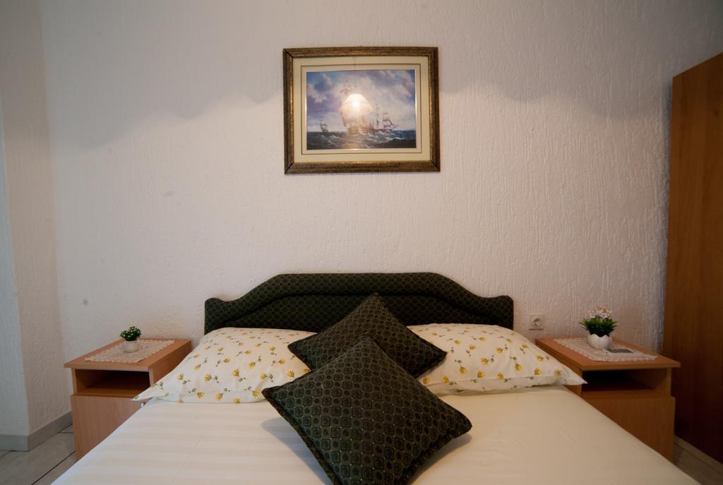 Guest House Aldin Ulcinj Extérieur photo