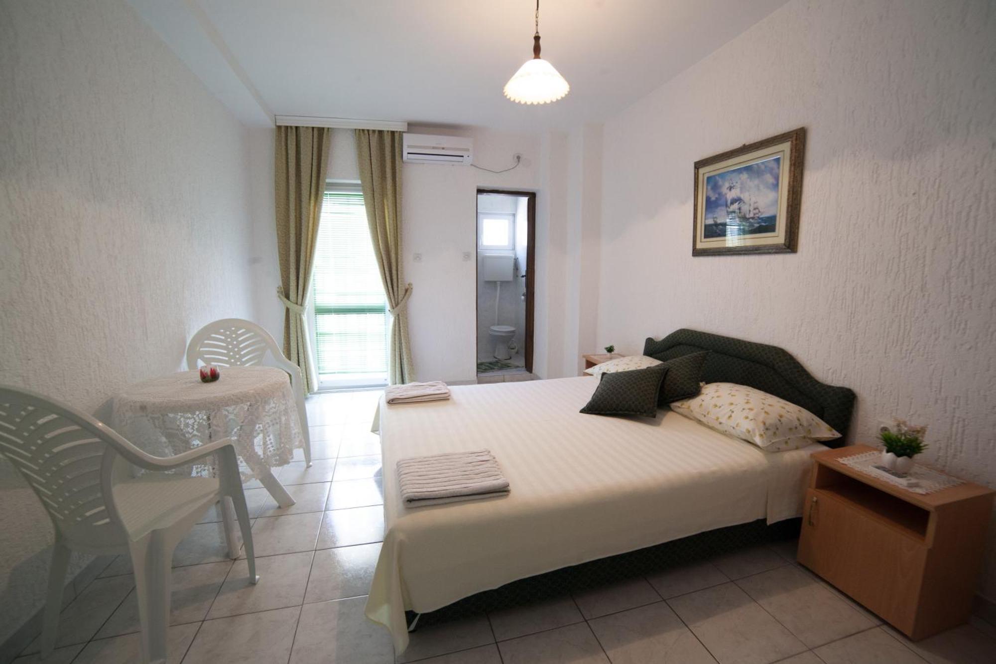 Guest House Aldin Ulcinj Extérieur photo