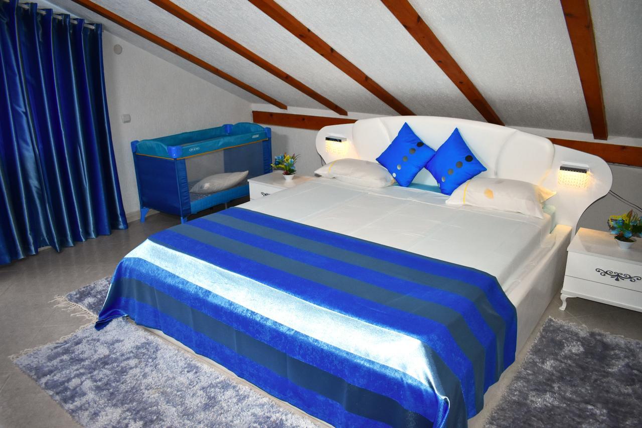 Guest House Aldin Ulcinj Extérieur photo
