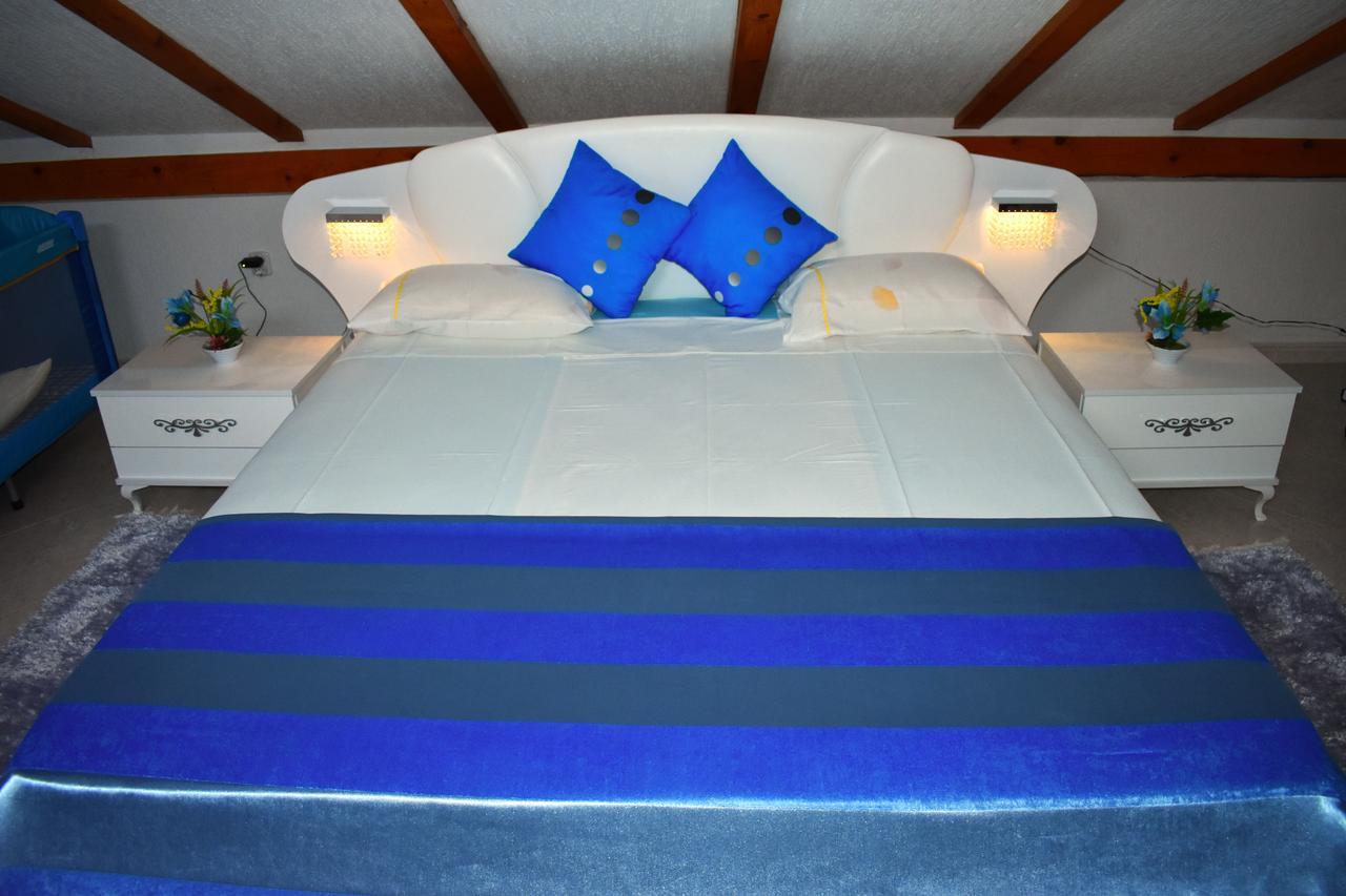 Guest House Aldin Ulcinj Extérieur photo